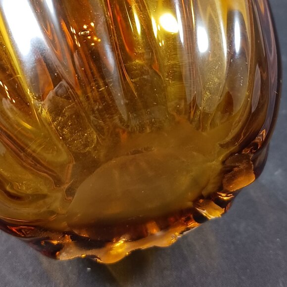 Vintage Swung Glass Vase Murano Style Amber - Picture 7 of 9